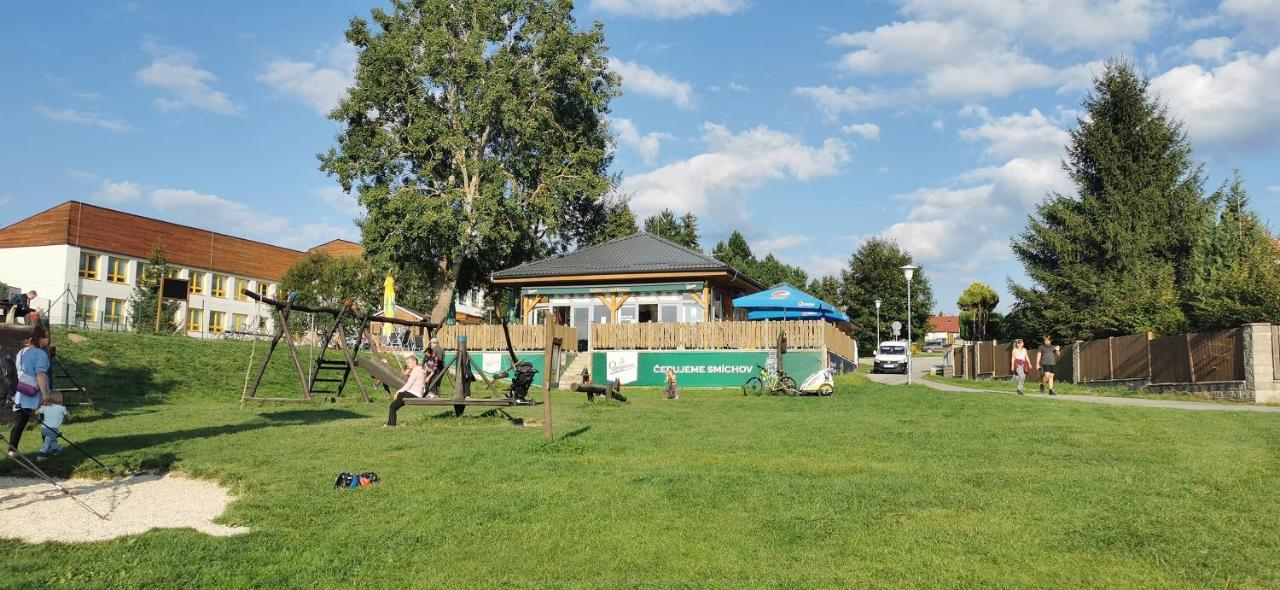 Apartman G4 Maty Frymburk Extérieur photo