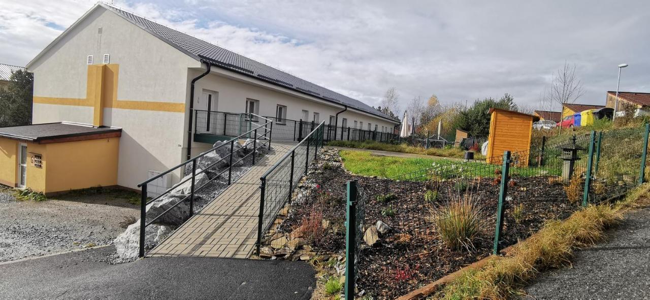 Apartman G4 Maty Frymburk Extérieur photo
