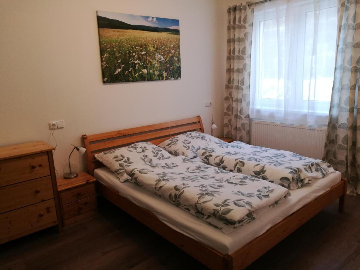 Apartman G4 Maty Frymburk Extérieur photo